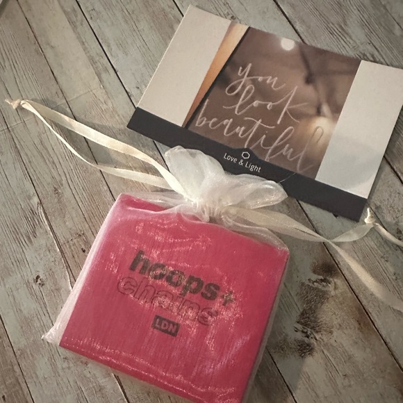 SOLD✨NEW•GOLDEN GODDESS NECKLACE•HOOPS & CHAINS LONDON - Picture 9 of 17